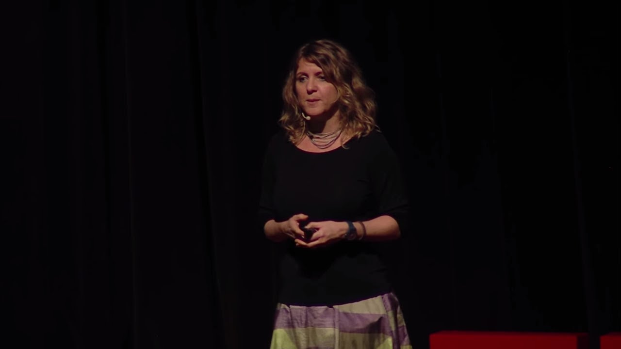 O design como modelo mental | Clarissa Biolchini | TEDxLaçador