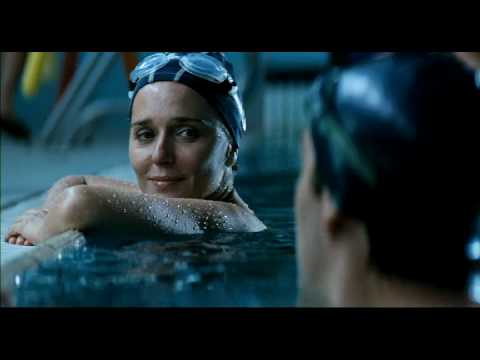 GIULIA NON ESCE LA SERA - TRAILER