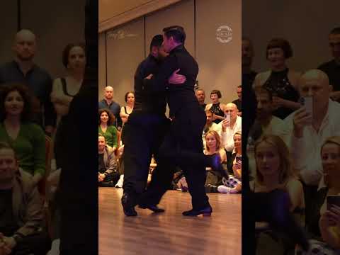 Cristian Cerezo & Valentin Arias – Milongueando En El 40