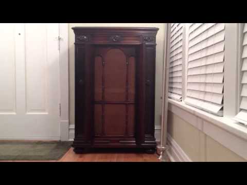 I May Be Wrong (But I Think You're Wonderful) • The High Hatters (Victrola Credenza)