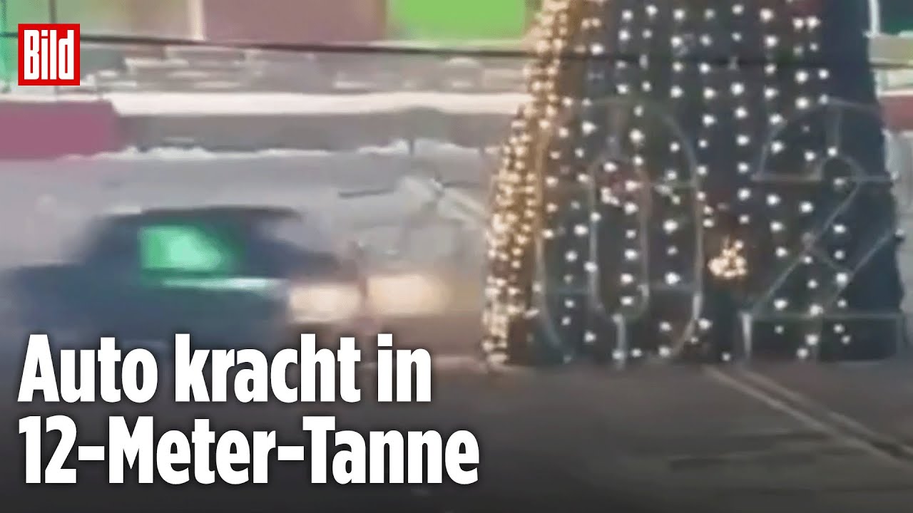 CHAOS AUF FESTPLATZ: Autofahrer rammt Weihnachtsbaum um