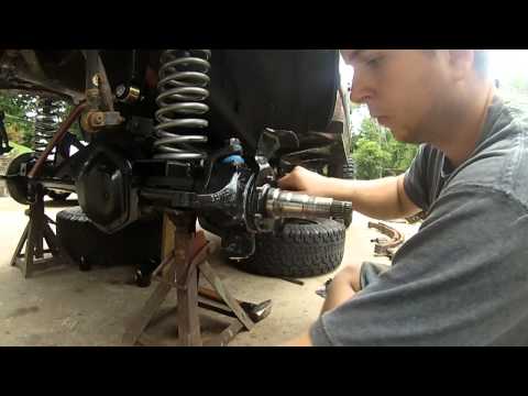 Wagoneer Dana 44s: Part 18 Putting Together the Front Dana 44