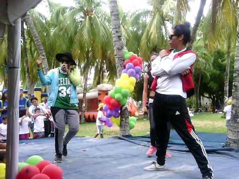 Mozart la Para Ft Sharlene & Nacho toy Enamorao