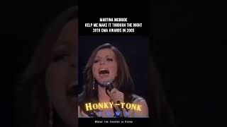 Martina McBride singing classic song “Help Me Make It Through the Night” (2005) CMA