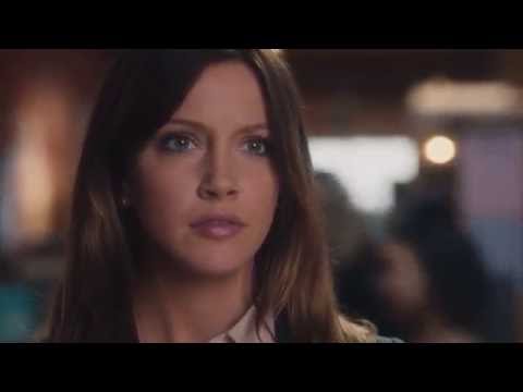 Arrow - Oliver & Laurel see each other after years 01x01 "Series Raw"