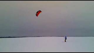 preview picture of video 'Snowkiting, Kaluga 01/2011a - mobile upload'