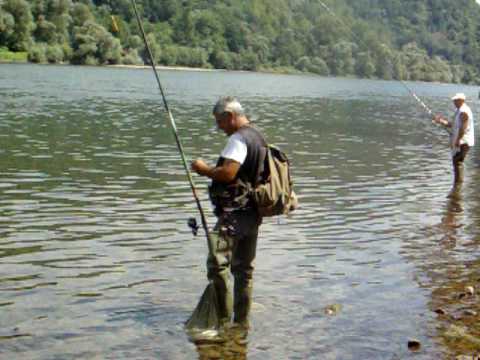 Pecanje skobalja na Drini nizvodno od Bratunca, Osamsko kod skele!