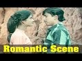 Kavithai Paadum Alaigal Movie Eswari Rao And Jayakumar Romantic Scene