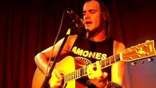 Michale Graves - &quot;Tell Me&quot; live acoustic