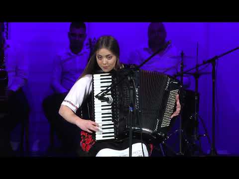 NEVENA NOVAKOVIĆ - UORA LU BOŽIN