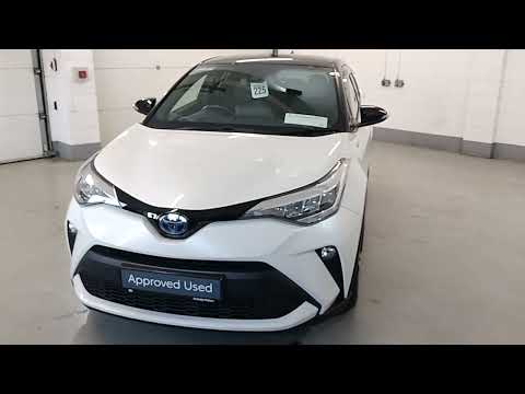 Toyota C-HR 1.8 HYBRID SPORT BI-TONE LOW KMS - Image 2