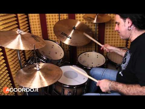 Blues Drumming 2, di Pino Liberti - Ritmi Marzo 2011