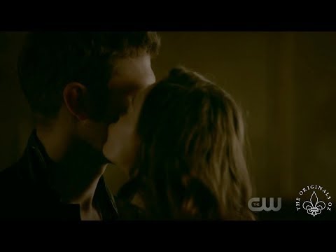 The Originals 5x09 Hope kisses Klaus on the cheek
