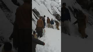 preview picture of video 'Journey Sharda to Kel during heavy snow 2019'