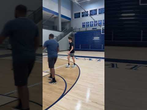 D1 Attack Moves: Pump fake side step in a pull up shot!