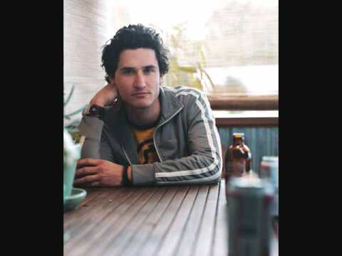 Christopher Jak- Hold On Tight