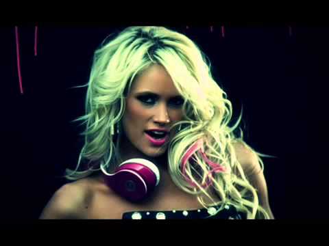 Lauren Bennett.- Tonight
