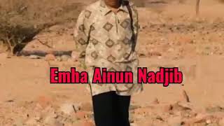 Download lagu 'Menyorong Rembulan' oleh EMHA AINUN NAJIB (Kyai Kanjeng) mp3