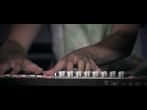 Thumbnail for Half Moon Run - Call me in the afternoon - Live in studio by Half Moon Run