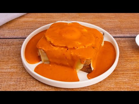 FRANCESINHA: the Portuguese gourmet sandwich with meat, cheese and spicy sauce!
