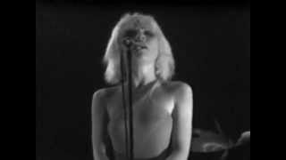 Blondie - Youth Nabbed As Sniper - 7/7/1979 - Convention Hall (Official)