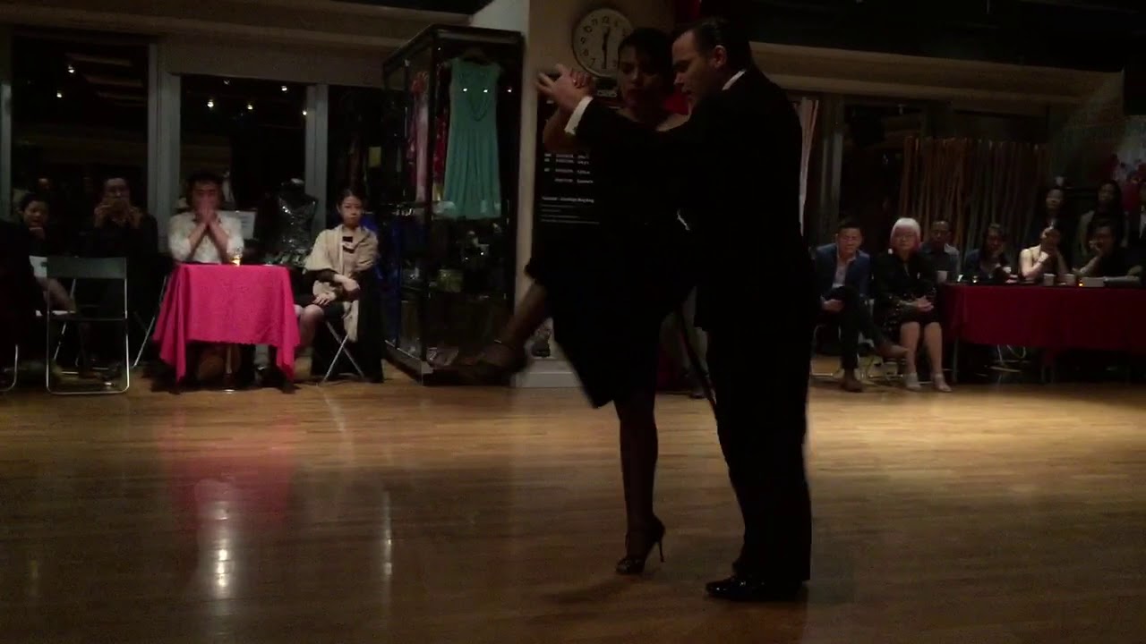Video thumbnail for Gabriel Misse & Carla Espinoza Milonga por Dos Hong Kong #3 danxe