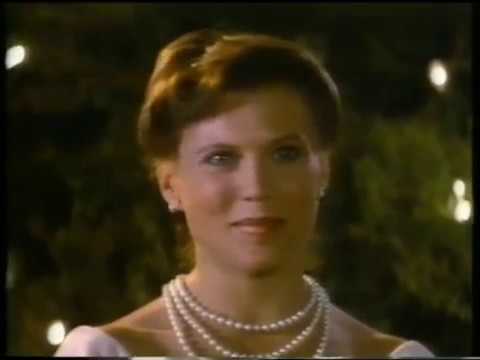 The Making of 'Annie' [1982] - Part 2   (CC)