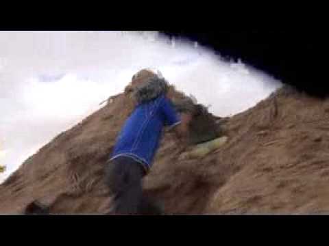 استهداف مطار دير الزور العسكري من قبل كتيبة الشيخ مطلق العتيبي وكتائب أهل بدر