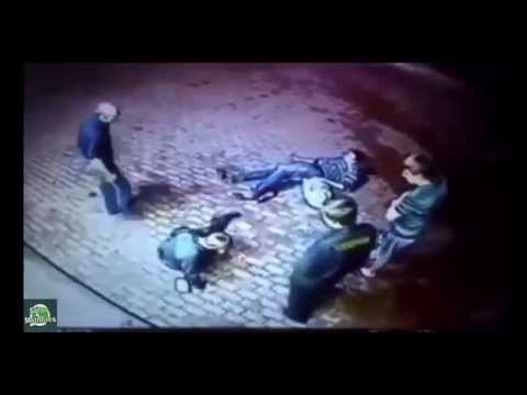 Idoso ex lutador de boxe surpreende e nocauteia garotões COMPLETO