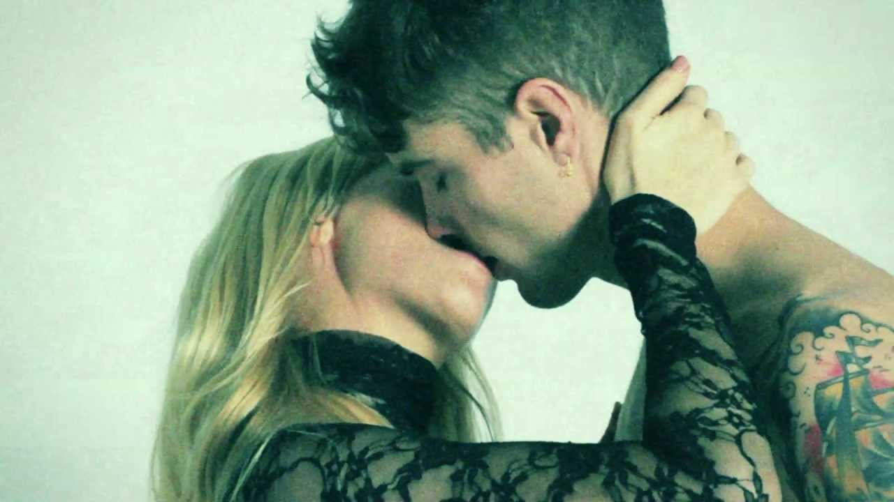 The Pierces — Kissing You Goodbye
