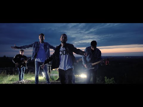 K2 Buka Baboki! - Kamienie