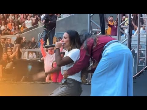 GABRIELA LOPES PROFETIZANDO no Juntas conference 2025  #juntasconference #juntas #gabrielalopes