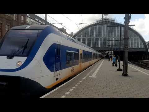 *Tyfoon* @CabviewHolland vertrekt met SLT 2641 van Amsterdam  Centraal