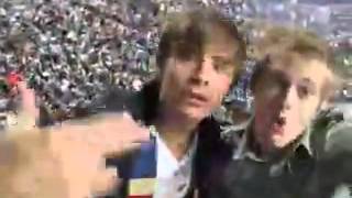Zac Efron &amp; Lucas Grabeel's Music Video You Got It Extra loubna Smiley
