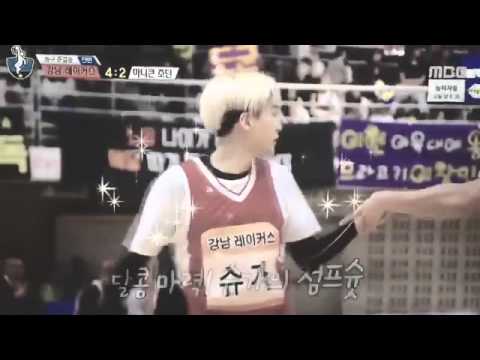 Yoongi playing basketball