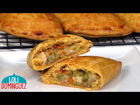 EMPANADAS DE POLLO Y VERDURAS.  Una masa crujiente de textura hojaldrada y relleno tierno y jugoso