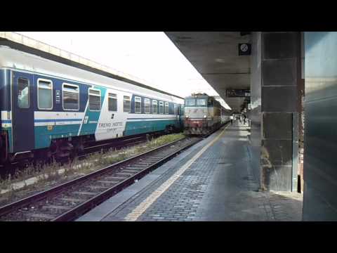 E656.024 in partenza con l' IC 703 Roma Termini - Bari Centrale