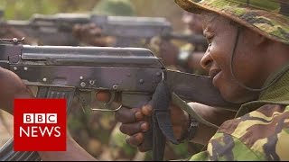 Hunting elephant poachers in Democratic Republic of Congo - BBC News