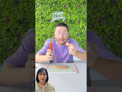 Ba giúp mẹ cắt xúc xích #trending #trendingshorts #trendingvideo #shorts #shortsviral #viralshorts