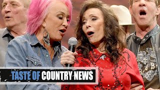 Loretta Lynn Sings &#39;Coal Miner&#39;s Daughter&#39; And We&#39;re Stunned!