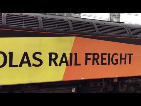 Colas Rail 56087 screams out of Leeds on 1Z21 28/7/16