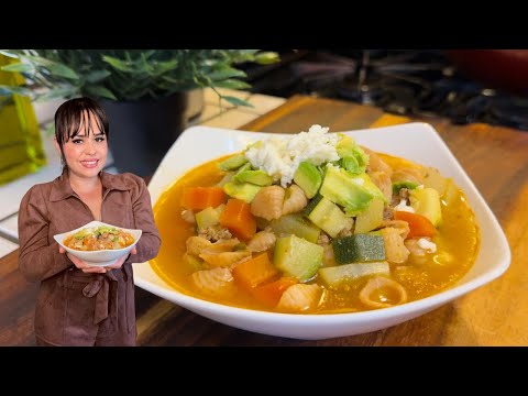 SOPA DE CONCHITA CON CARNE MOLIDA Y VEGETALES