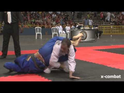 MUNDIAL ROCKSTRIKE 2012 - Pedro Aguiar x Luiz Roberto Pereira by X-COMBAT