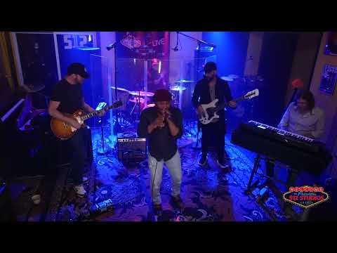 Curtis Lee performing an original “Higher” on 512 Studios Live Season 16 Episode 10