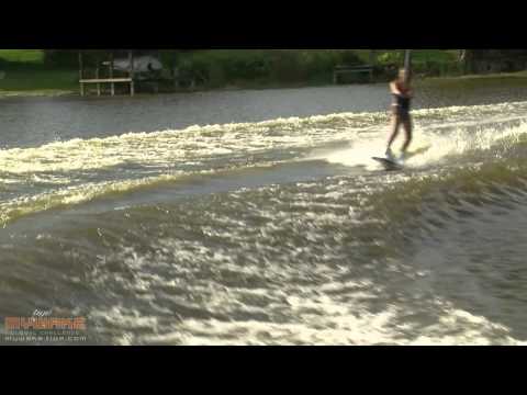 Taylor McCullough - Wakeboarding - Pro Women