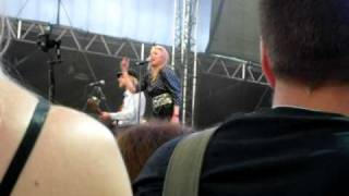 Chisu Kerrasta Poikki @ Qstock 2010