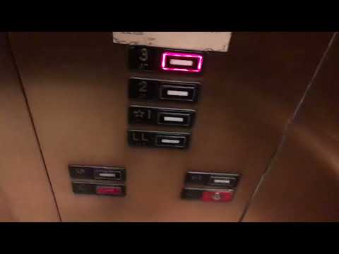 EPIC MOTOR! KONE Series 220 Hydraulic Convention Center Elevator @ Gaylord Texan - Grapevine TX