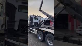 Крюковой мультилифт Renault C480 / ENGINE RUNNING / 6X4 / HIAB 21TON HOOKLIFT / ONLY:146334 после аварии | Изображение 4 - Autoline