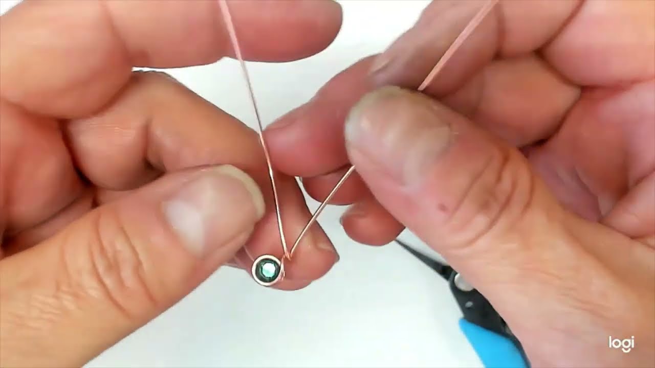 Tiny Gem Capture Tutorial: Wire Jewelry Technique