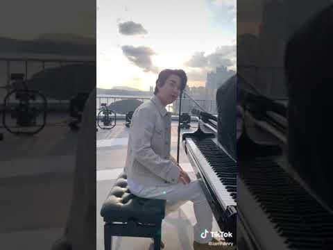 [Eng Sub/中字] 20201204 Henry 헨리 TikTok (146) update # Secrets revealed - bts of JUST BE ME🤫🤫🤫